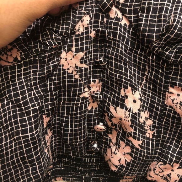 Cropped Button Top - Picture 3 of 5